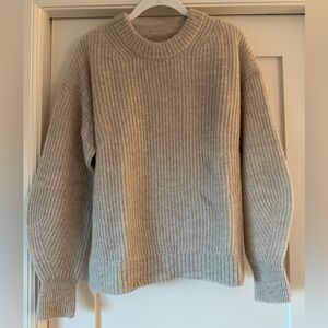 Everlane Women's Alpaca Crew Neck Sweater - Light Gray